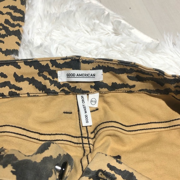 Good American Good Waist Crop Jeans - Picture 8 of 10